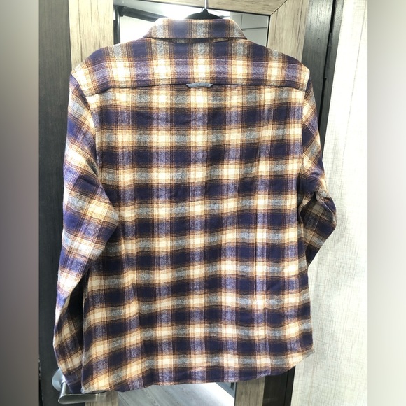 🆕Flag and Anthem Men’s Flannel Long Sleeve Single Pocket ~ Size Medium - Picture 2 of 7